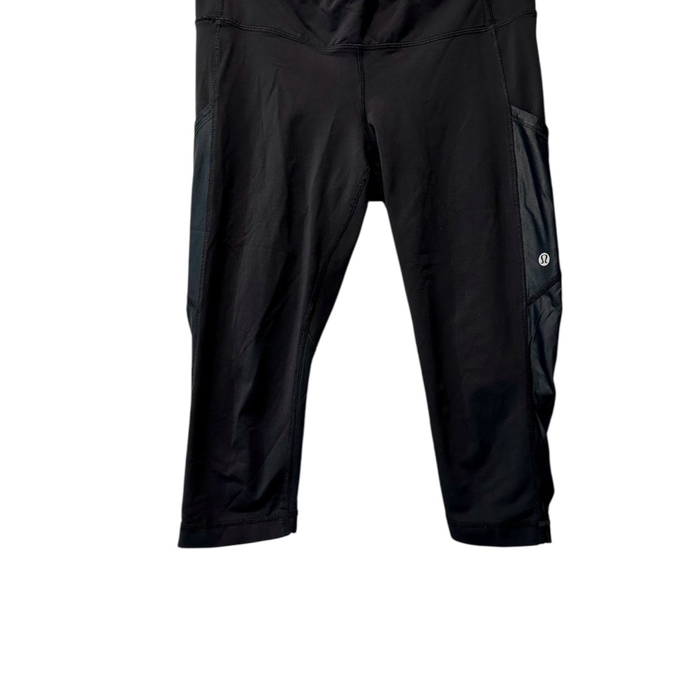 Lululemon Athletica Black Cropped Leggings with Ruched Detail - Picture 12 of 13